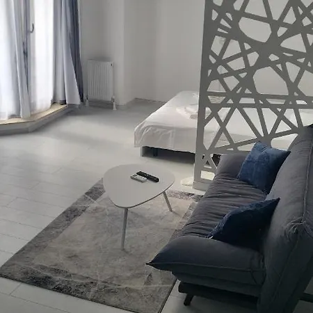 Solid Recidence 6 Lejlighed Mamaia
